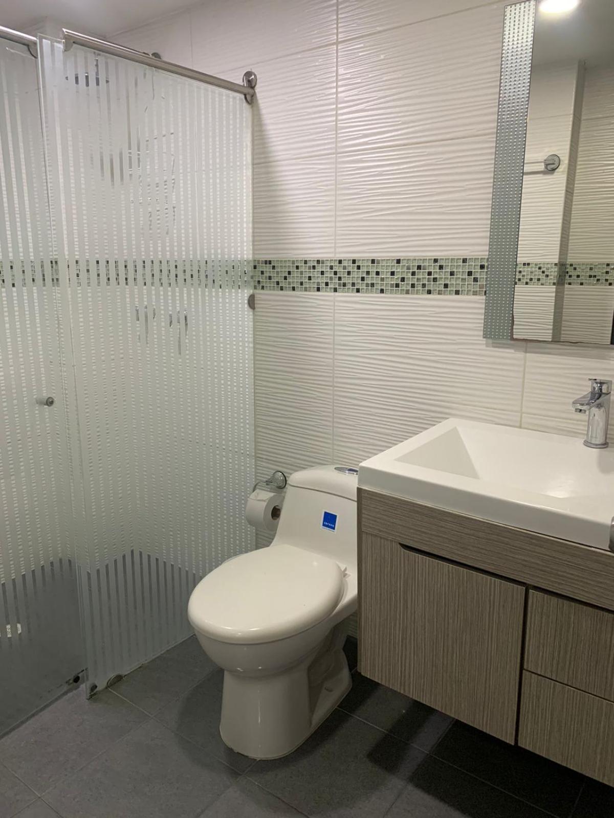 Hermoso Y Nuevo En Laureles Medellin