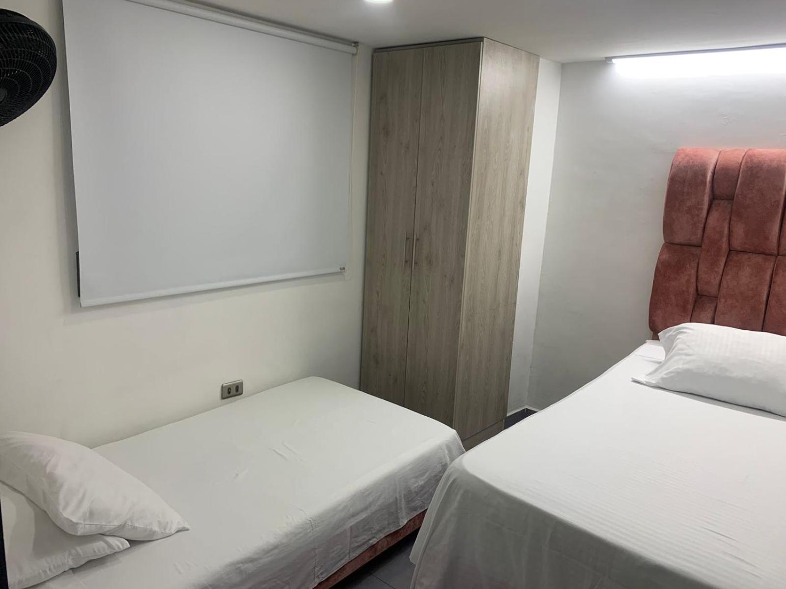 Hermoso Y Nuevo En Laureles Apartment *